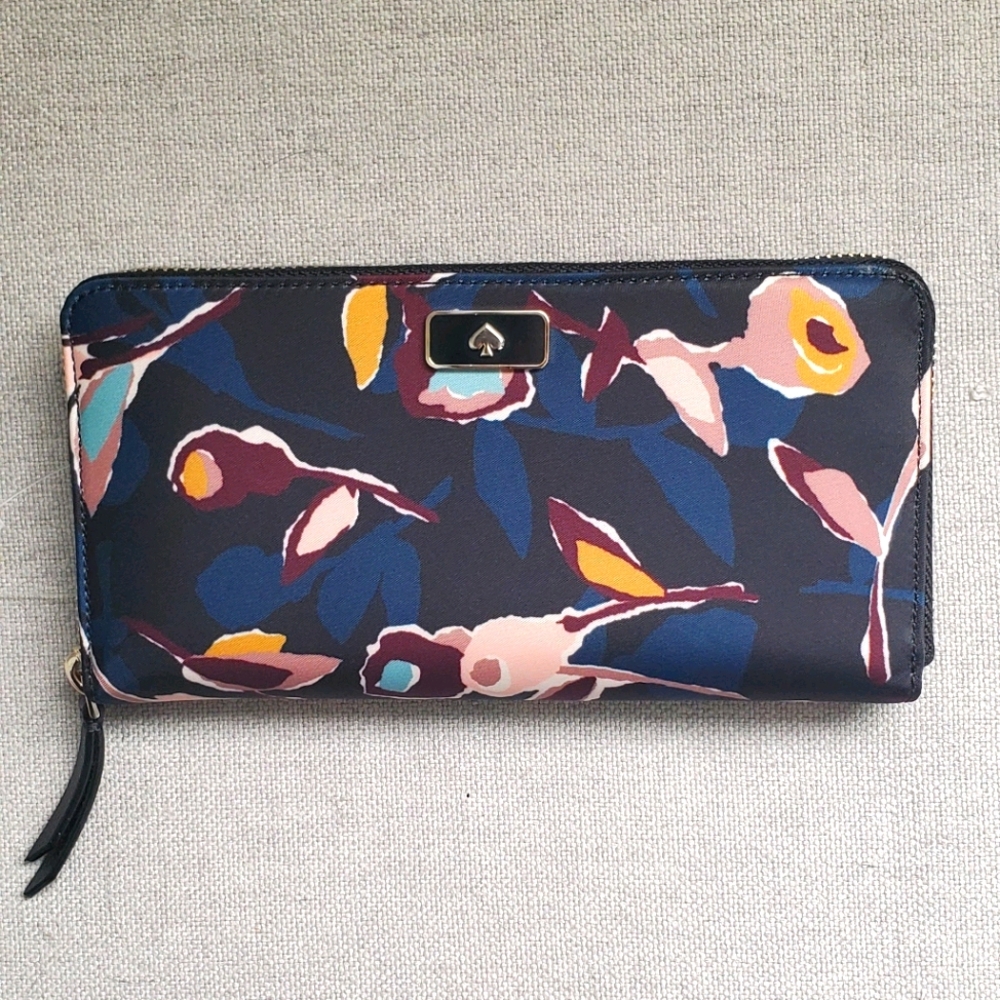 Kate Spade Large Continental Wallet